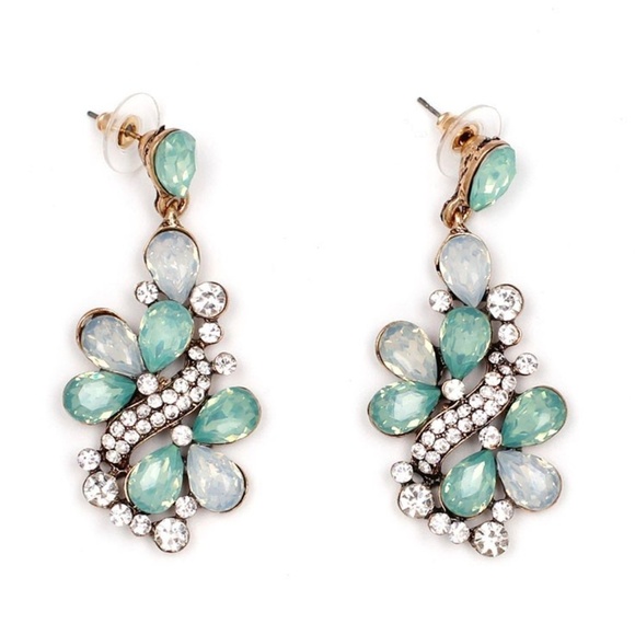 Last 1! Crystal vintage Bridal statement Earrings - Picture 2 of 7